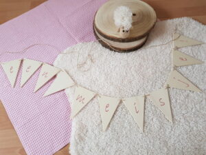 Houten vlaggenlijn "een meisje"